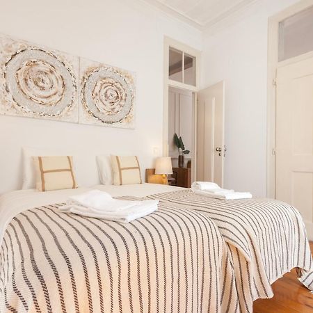 Tejo Vintage Three-Bedroom Apartment - By Lu Holidays Lisboa Εξωτερικό φωτογραφία